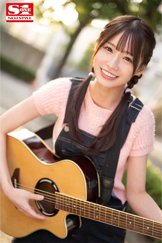 SIVR-332 【VR】「元気をもらってたのは私の方だよ」笑顔と歌声で元気をくれる未歩ななちゃんの路上ライブに通い続けて1年…聞いてるこっちが赤面するほど恥ずかしい告白に胸キュン 世界一甘くてとろけるイチャラブSEX