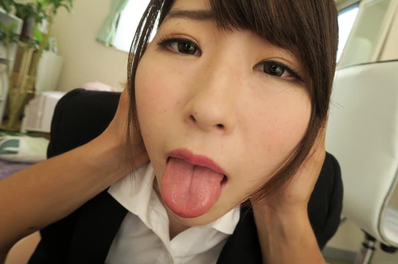 WPVR-138 【VR】後ろからムギュッって服従させて、最後は谷間にパイズリ挟射 ver.VR 宝田もなみ