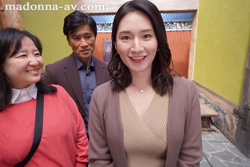 JUVR-200 【VR】超高画質8K 初VR『超絶恵体』Hカップ木村玲衣 親戚一同の温泉旅行で再会したいとこの玲衣さん（人妻）と 朝まで汗だくでヤリまくって 連続中出しもキメまくった一泊二日