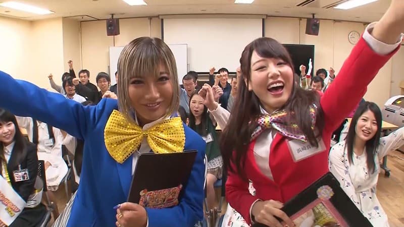 SDEN-017 SODファン大感謝祭！歴代専属女優大集合！SODstar2名含む超豪華超人気女優16名と一般募集素人ファンによる夢の大乱交！1泊2日！総発射数72発 射精無制限ぜつりんバスツアー2（※素人男性18名参加）