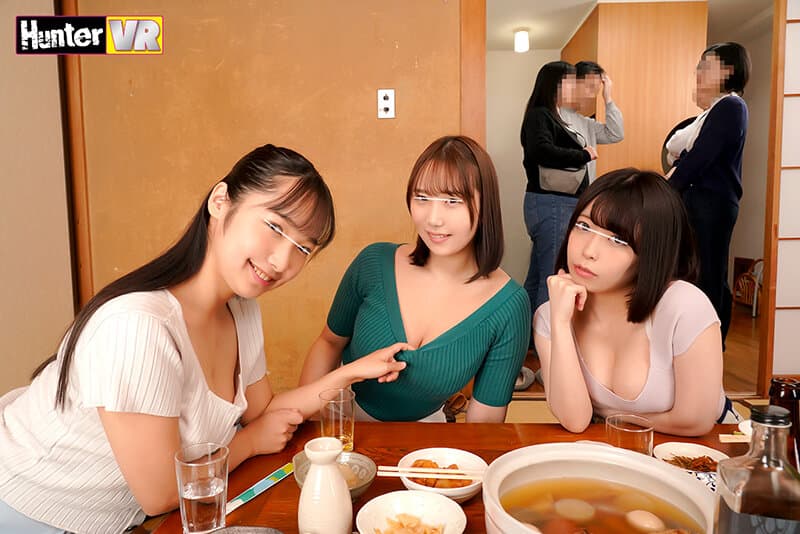 HUNVR-207 大原あむ?あさみ潤?星乃夏月【VR】「ねぇ、昔みたいに押し入れの中でお医者さんごっこしてみない？」密着度MAX！狭い押し入れで押し入れの中ではボクと3人の巨乳従姉妹たちがこそこそエッチの真っ最中！押し入れのすぐ外では親戚の集まり！久々に会って美人で巨乳になった従姉妹たちと、他の親戚たち…