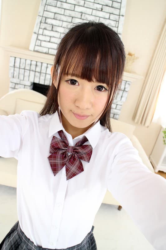 EXVR-151 【VR】VRデビュー！ 先輩大好きです！カワイイ後輩に見つめられながら告白されてドキドキ中出しSEX 茉莉ひな