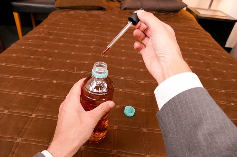 KIWVR-066 【VR】HQ超画質革命！出張先で会社の先輩と相部屋に！以前からパコりたいと思っていたクソ生意気な入社1年目の巨乳部下に媚薬をブチ込んで3発中出し制裁！！ 今井夏帆