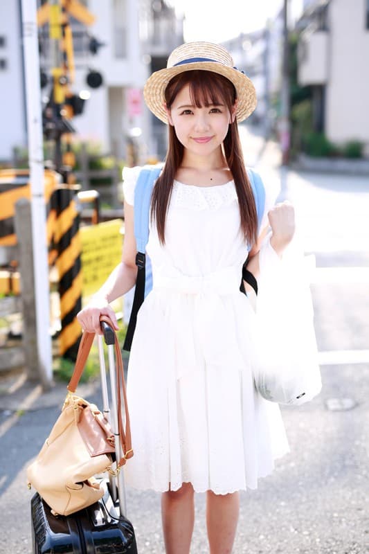 KMVR-678 【VR】1泊2日で泊まりにきたアイドル級に可愛い親戚のゆいと、ひと夏の恋 永瀬ゆい