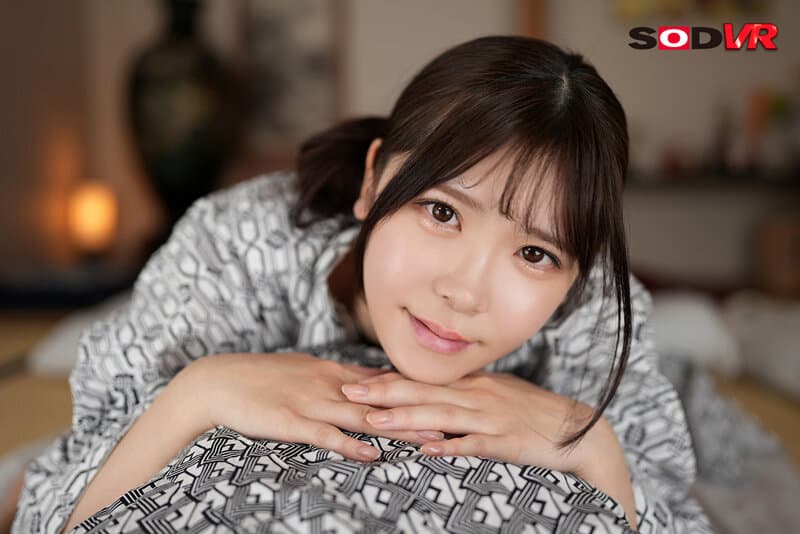 DSVR-1438 【VR】出張先の旅館で朝起きたら後輩女子社員が浴衣をはだけながら甘えてくる…あれだけ仲が悪かったクソ生意気な後輩が急にベタ惚れしてきた！！ 皆瀬あかり