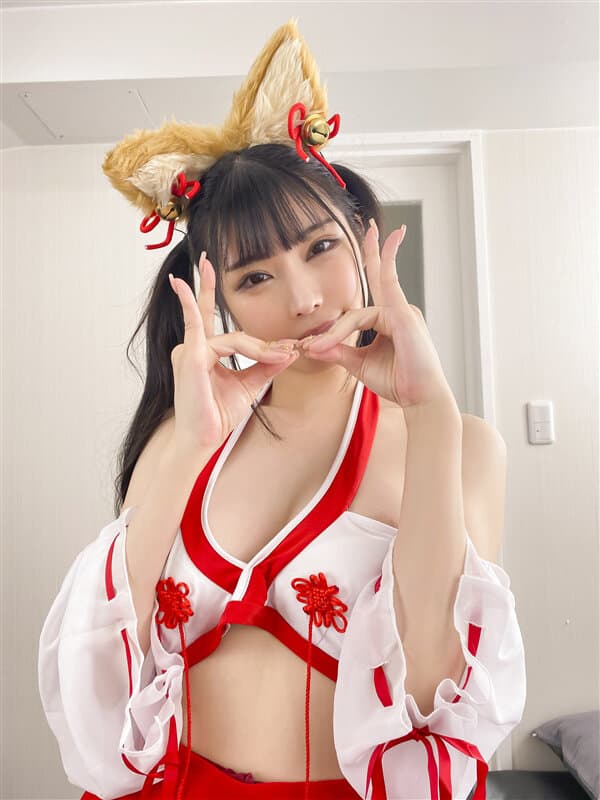 KIWVR-538 【VR】黒髪美巨乳の王道美少女と【制服?サキュバス?狐コス?体操着?メイド?逆バニー?エロ猫】7コス変化SEX！アニメ声の早漏ま○こを痙攣するほどイカせにイカせまくった【口内射精?挟射?中出し×5?顔射】 胡桃さくら