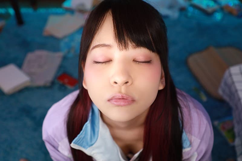 VRKM-185 【VR】僕としかまともに会話が出来ない陰キャの幼馴染は子宮を刺激されて排卵する時の感覚にハマっている あべみかこ