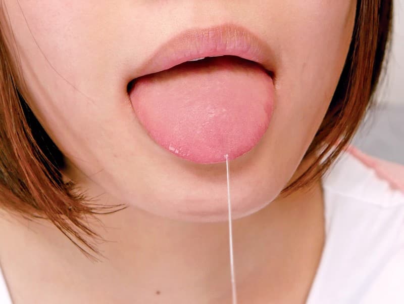 OYCVR-017 【VR】VR長尺 糸を引くほど濃厚なキス作品2タイトル撮り下ろしDX 隣の女子大生と奇跡的に部屋飲みしてたらガードが割と固そうでエッチなんて全然するつもりなかったのに…糸引き濃厚キスver＋酔っ払った美人義姉は超エッチでベタベタしまくりの糸引き濃厚キス魔…