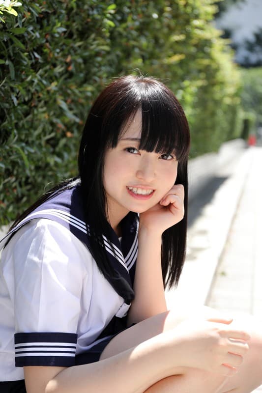 POBF-002 【VR】真面目そうな顔をしているくせに裸になった途端に密着SEXを求めたがるイマドキな女子●生