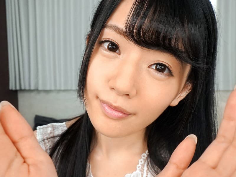 AJVR-098【VR】キス好き彼女とちゅぱちゅぱ接吻しまくり＆ず～っと勃起してる乳首吸いまくって超接近アナル＆ワキとキスしたまま突きまくるゼロ距離正常位と美しい背中がクネるバックと上からツバ垂らされ騎乗位と密着グラインド対面座位【生中出し】 柳井める