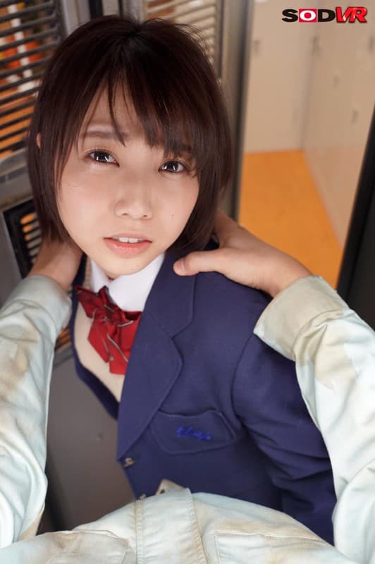 DSVR-422 【VR】【サイレント レ×プVR】ロッカーの中に引きずり込み犯す 戸田真琴