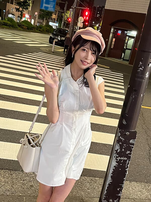 VRKM-1077 【VR】これぞ8K VR！！顔面偏差値が高いキャバ嬢とアフターでホテル密会 森日向子