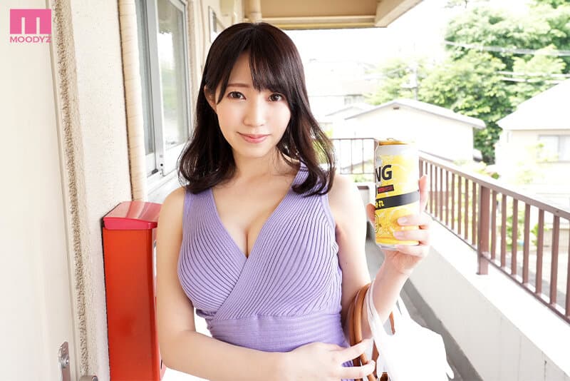 MDVR-228 【VR】夜勤明けで寝ようと思っていたら隣から聞こえるお姉さんのオナニー声！！ 壁ドンしたら突然部屋にやってきて滅茶苦茶テクニシャン（実は夜勤明けのデリヘル嬢だった！）でイカされまくったボク！！ 流川莉央