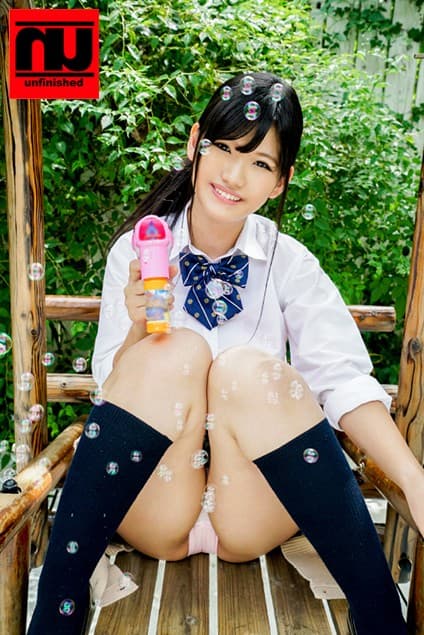 AVOPVR-105 【VR】俺の妹（J○）がスゲェ～巨乳で可愛いはずがない！？俺の部屋に久しぶりに逢いに来た妹（Jcup）と、この後めちゃめちゃイチャラブ中出しセックスした。 平真凛