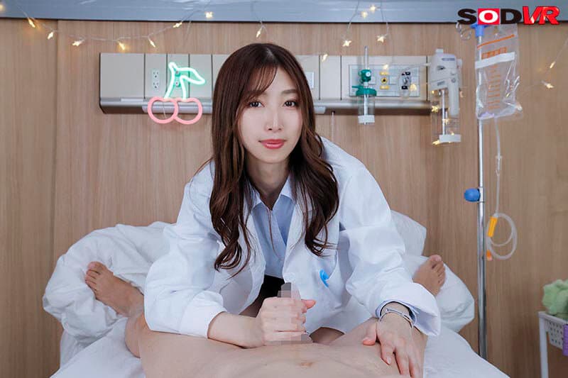 DSVR-1717 【VR】【8K】病院暮らしのボクを幼い頃から担当してくれている女医と筆おろし性交 初めての口淫、初めての挿入でドキドキ?バクバク病室セックス 今井栞菜