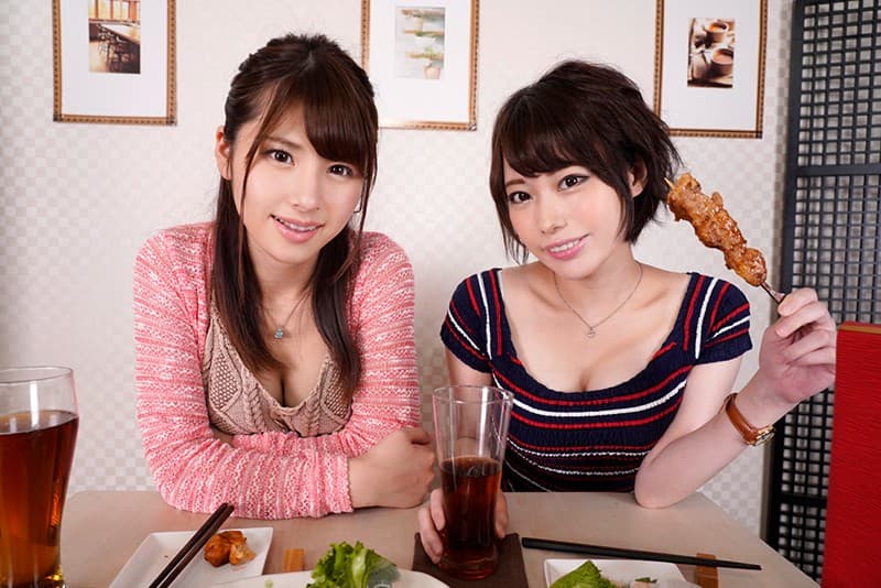 CLVR-034 【VR】相席居酒屋でナンパした巨乳OL2人組をお持ち帰り。 マッサージと過激なエロゲームでスキンシップ取っていたら女子が欲情してボクの上に跨り自分勝手に腰を振って… 挙句の果てに夢の4Pセックスできた！2