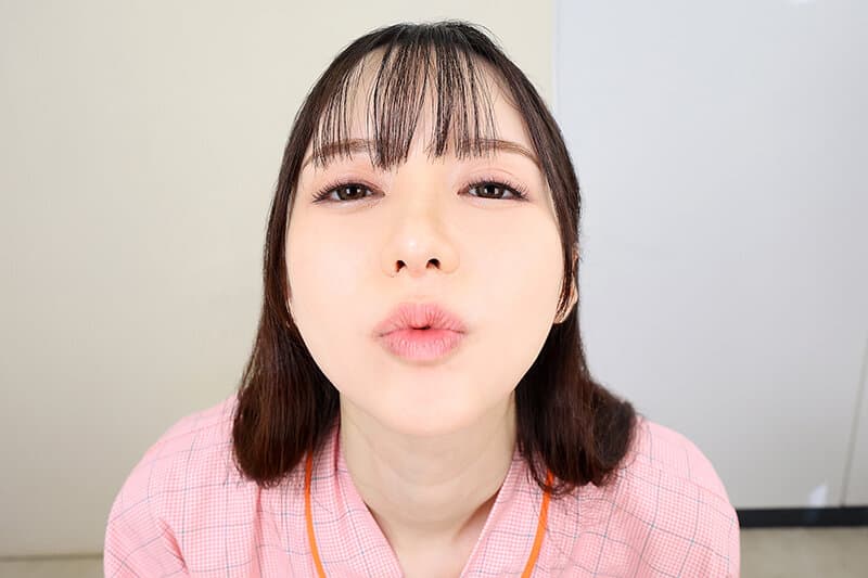 URVRSP-306 【VR】【フリースタイルVR】検査入院中の欲求不満彼女が院内でこっそり誘惑してきて何度も僕の精子をおねだりしてくる！ ゆい