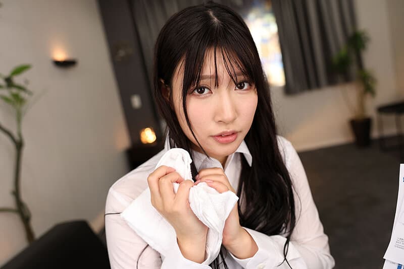 VRKM-1419 【VR】これぞ8K！顔面特化アングルVR ～びしょ濡れで部屋に来た「美尻な後輩」と濡れ髪SEX～ 宮城りえ