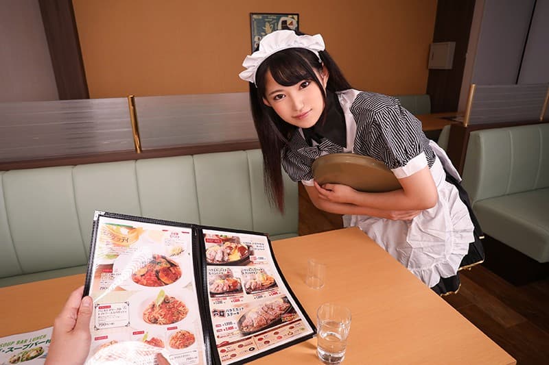 KIWVR-084 【VR】超画質革命！美少女ウェイトレスにいちゃもんをつけて土下座謝罪させ脅して生ハメ中出ししたモンスタークレーマーVR 渚みつき