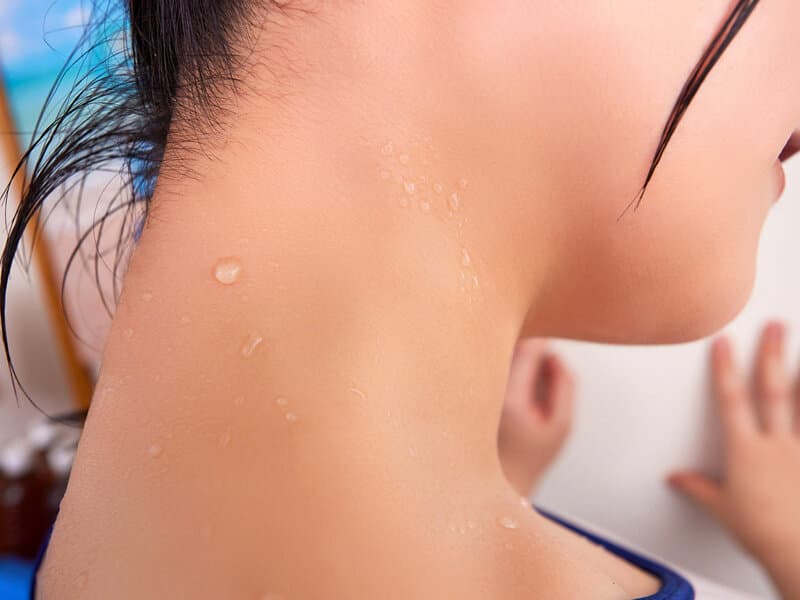 AJVR-209 【VR】クーラーもない灼熱の部室で陸上部キャプテンこなつちゃんと濡れテカ肌で真夏の密着汗だくSEX 柏木こなつ