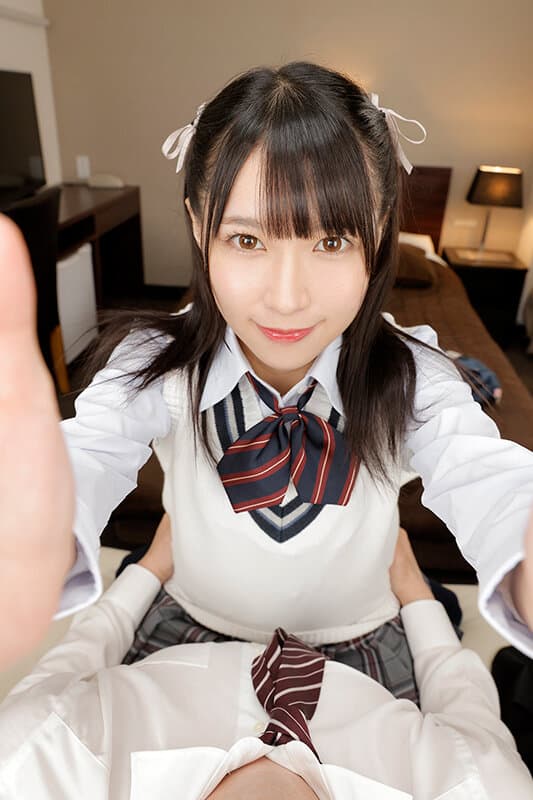 URVRSP-213 【VR】おじさん大好きイマドキJ○ 萌華ちゃん