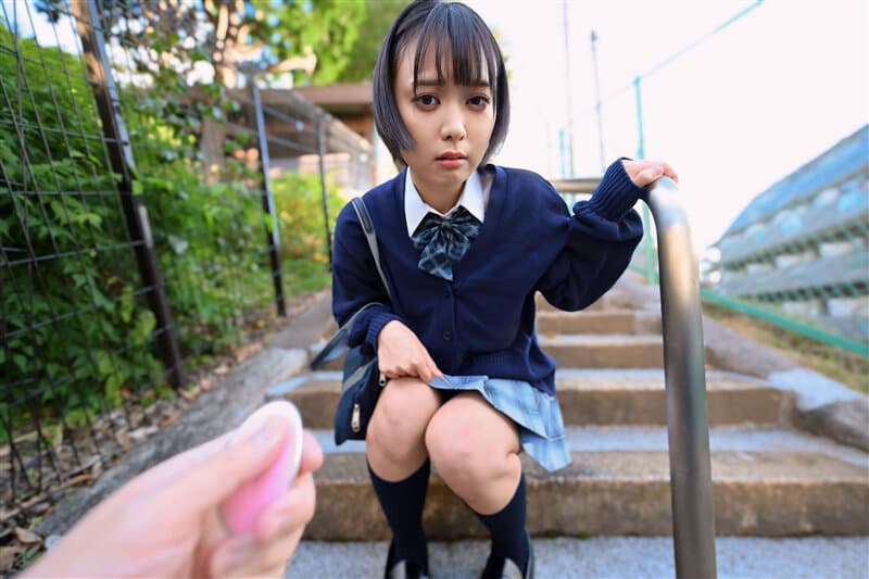 VRPRD-007 【VR】【遠隔操作】ボーイッシュ制服美少女をアウトドア寸止めリモバイ調教で悶絶欲情化してハメ倒す放課後