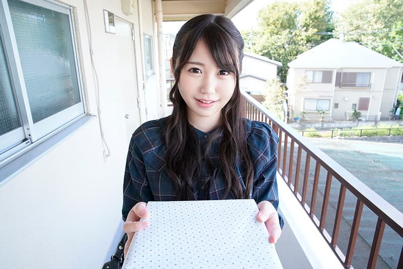 URVRSP-030 【VR】隣に住む憧れのお姉さんが無防備すぎて僕は、、、 佐藤ゆか