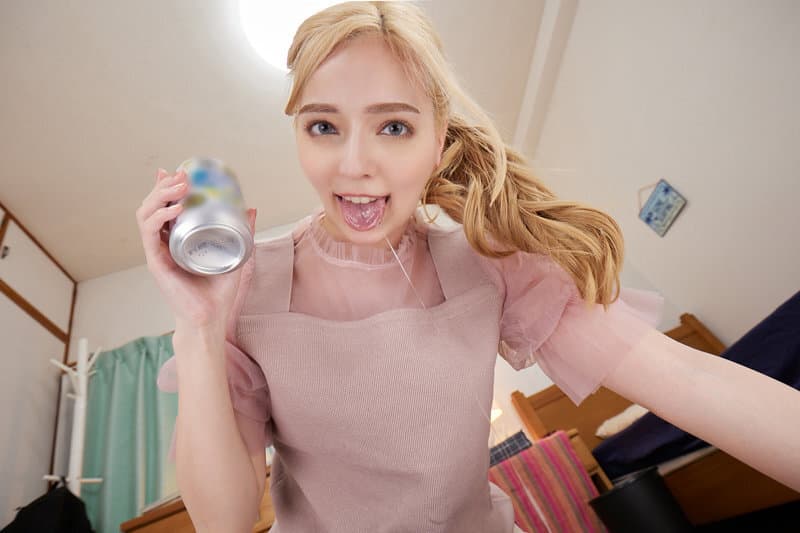 VRKM-350 【VR】酔うとキス魔になるバイト先の金髪ハーフ先輩と濃厚キスへべれけ性交 西田カリナ