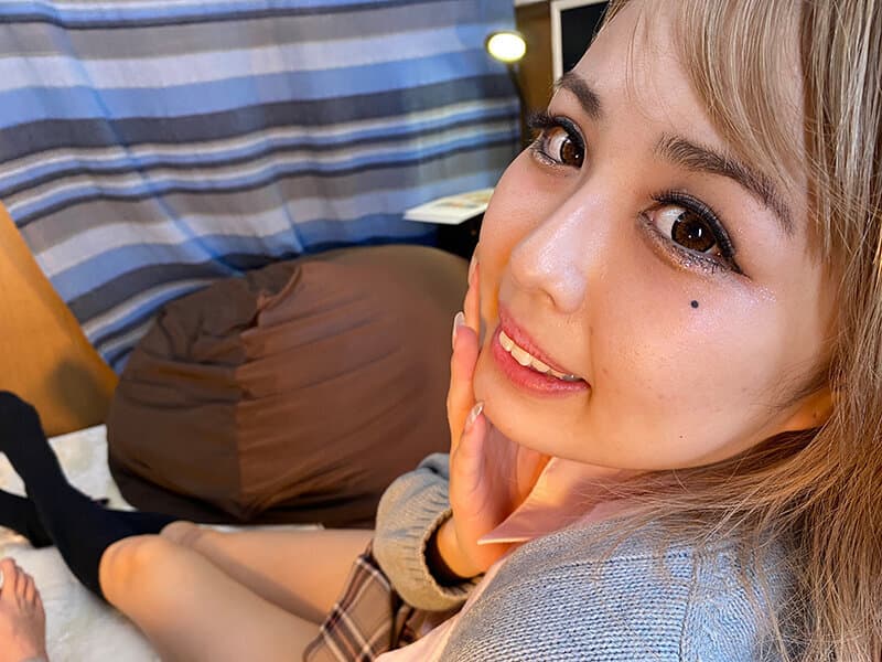 FTVR-015 【VR】激かわイカレたギャルが初めてのデートで漫画喫茶！？って緊張ほぐそうって心マジ可愛い！スリル満点のイカれた漫画喫茶で声を出せない漫画喫茶でピストン強すぎ～◆ 桜華みゆ