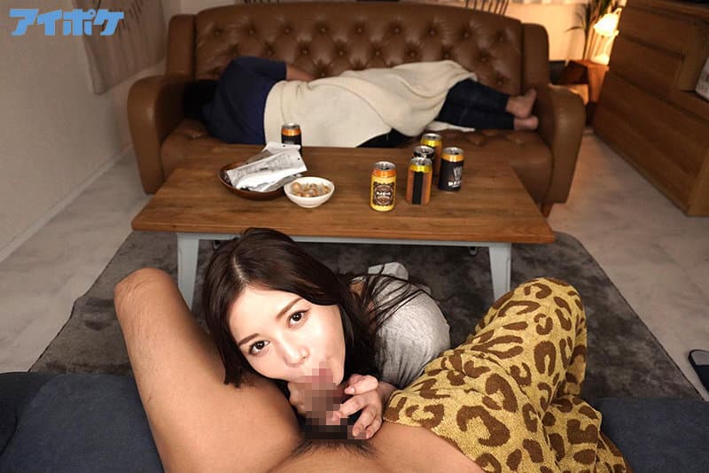 IPVR-154 【VR】「彼、寝ちゃったしいいじゃん」 宅飲みで酔った勢いで親友の彼女に迫られ…理性を失くしヤリまくりVR 白峰ミウ