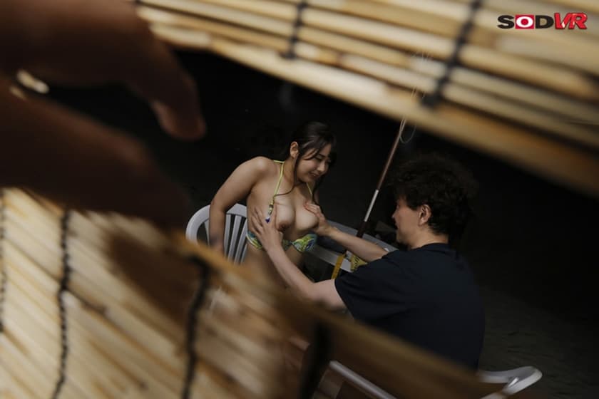 DSVR-1359 【VR】【密室ぎゅうぎゅうロッカー内VR】汗ばむ体、超ムチムチぽっちゃり店員と海の家の【ロッカーの中】に2人きりで入ると肉肉しいぎゅうぎゅうな肉圧、‘キスまで5cm’息がかかる距離で思わず勃起してしまい… 扉の向こうに人がいるのに…