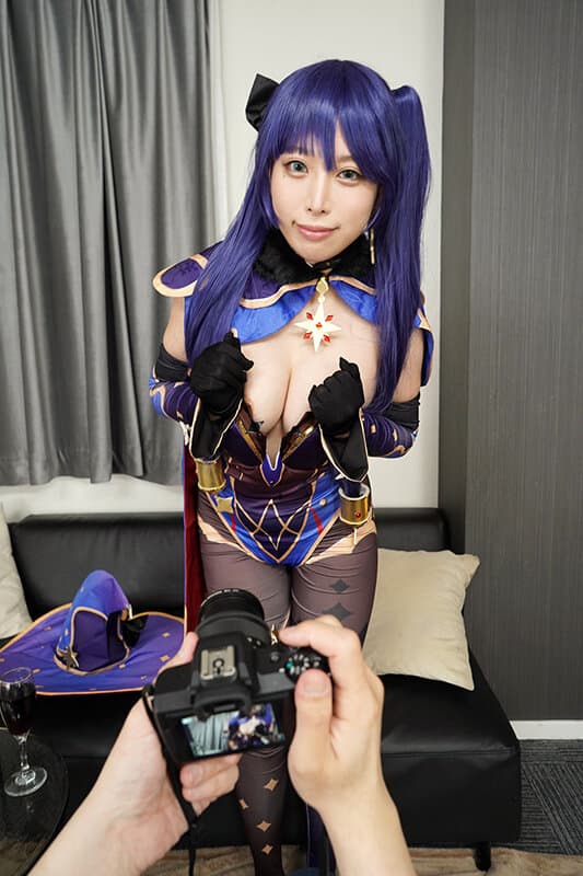 COSVR-023 【VR】えちえち 美巨乳レイヤーとイベント終わりにホテルでオフパコ！ えろコス誘惑美少女と同人誌みたいな連続ナマ中出しSEXで童貞卒業！ 中丸未来