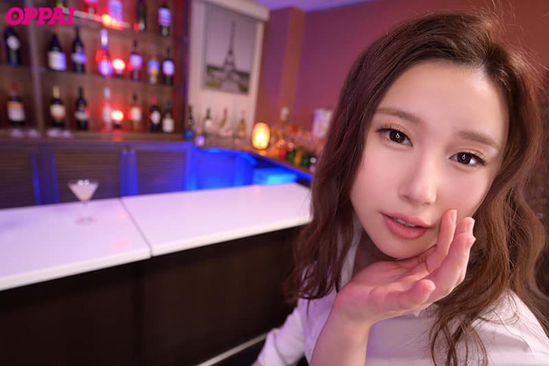 PPVR-017 【VR】「店長…私、今日帰りたくないんです」突然の休業要請で店を開店できずバイトの巨乳女子と2人きり。 ＜おっぱい密着、濃密キス、秘密のセックス＞妻帯者のアナタを引き留める3密不倫VR 朝倉ここな