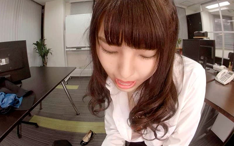 CAPI-116 【VR】HQ高画質対応 働く女達の性事情～社内で行われる危険な遊び～ 倉木しおり
