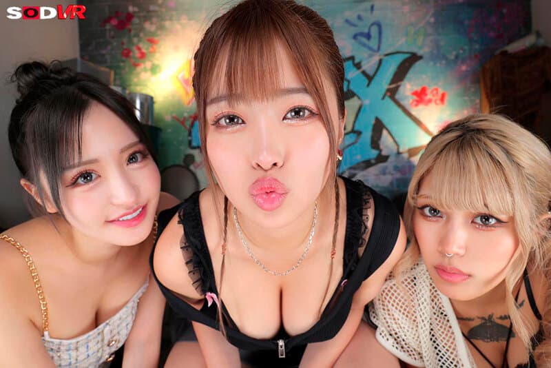 DSVR-1692【VR】【8K】【超騎乗位特化】僕を拉○した凄テクトリプルギャルにノンストップ逆レ4Pで搾り取られた！