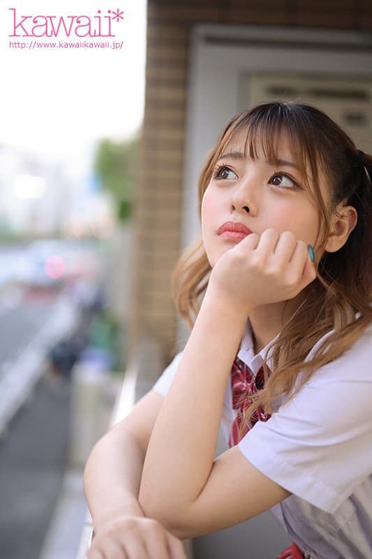 KAVR-215 【VR】【童貞】って小バカにされて売り言葉に買い言葉で【ヤリマン】って挑発したらギャルの幼馴染に筆おろしされた話。 大島せな