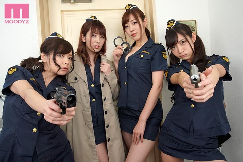 MDVR-038 【VR】ミニスカパンチラポリス24時 VR 突然のガサ、留置所でアメ＆ムチ取り調べ、そしてまさかのハーレム展開！！「それでも僕はヤってない！」4人の痴女ポリスからアナタはプリズンブレイクできるのか…！？