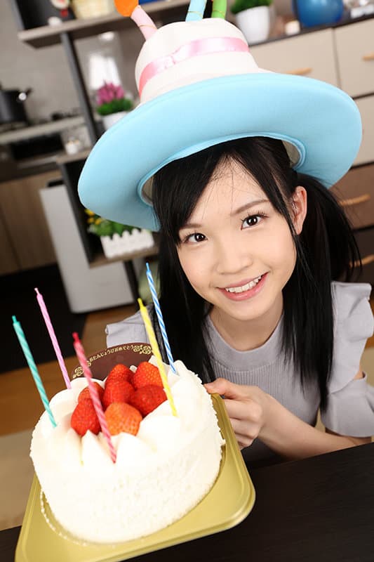 VRKM-368 【VR】天井特化アングルVR ～だいしゅきだいしゅき！いちゃラブSEX～ 工藤ララ