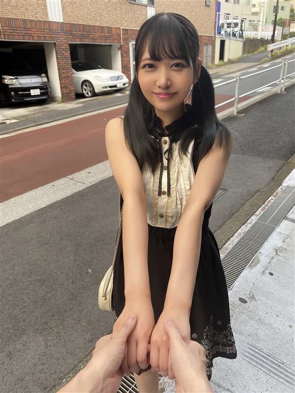 KIWVR-303 【VR】【ヤリマン数珠つなぎ】「あなたより極エロなヤリマン紹介してくれませんか？」セフレの友達はエロいのか！【美巨乳スケベ剛毛女子大生】にチャイナ服のコスプレさせて【顔射?口内射精?中出し2発】 そら