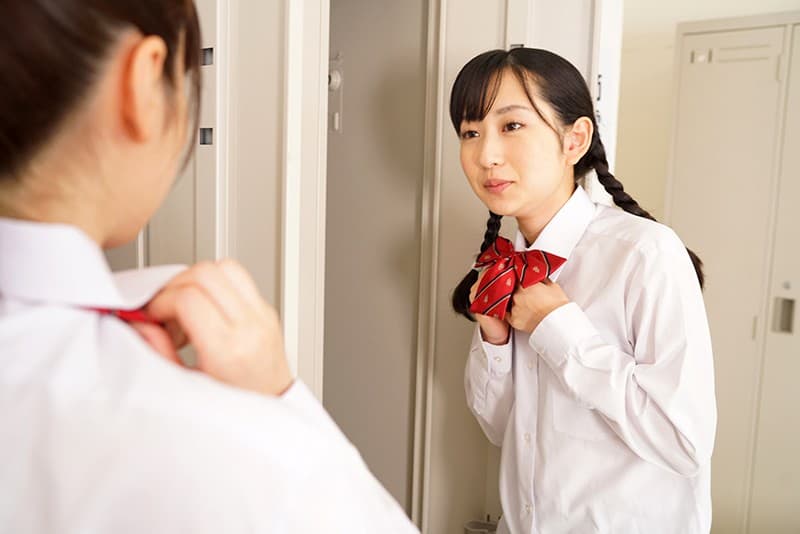 PIYOVR-001 【VR】透明人間VR～これって仮想！？現実！？透明人間になって更衣室でひよこ女子にやりたい放題！！～※AVOP-470連動作品