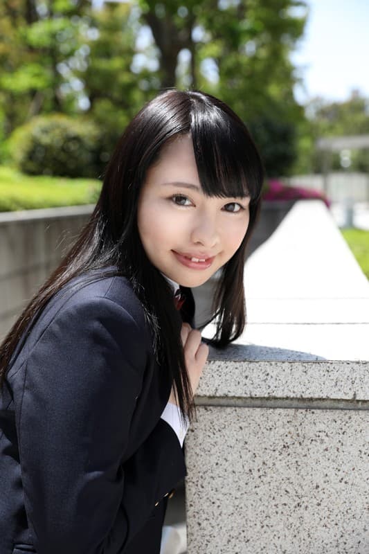 POBF-002 【VR】真面目そうな顔をしているくせに裸になった途端に密着SEXを求めたがるイマドキな女子●生