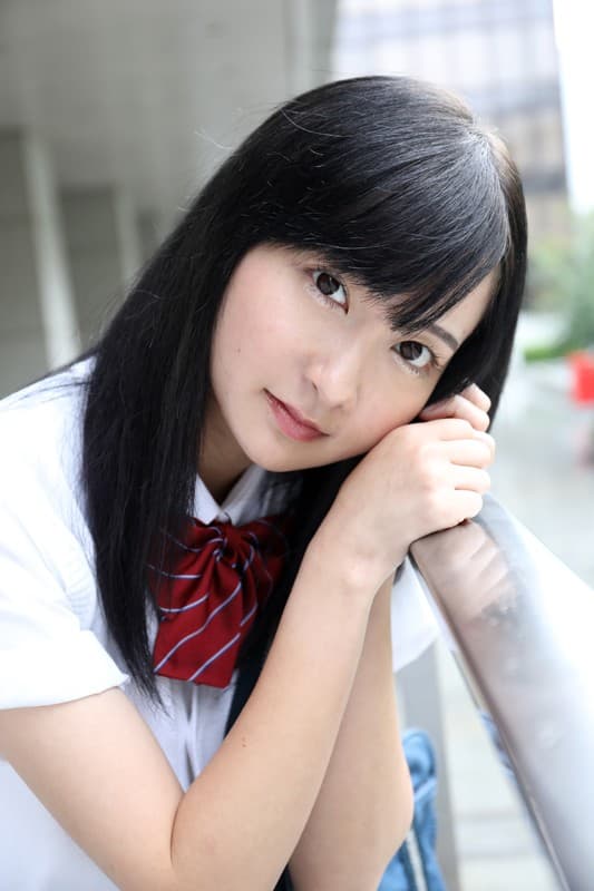 POBF-002 【VR】真面目そうな顔をしているくせに裸になった途端に密着SEXを求めたがるイマドキな女子●生