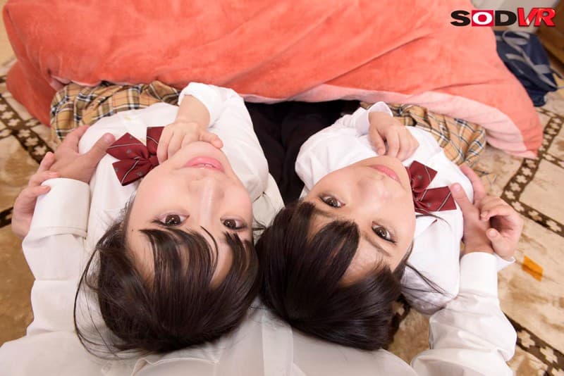 DSVR-374 【VR】正月からコタツの中で！クラスのイケイケ女子●生3人が僕の家で勉強会。【コタツの中】で蒸れたパンティに囲まれて匂いを嗅いでいたら、見つかってしまい…まさかのハーレム4P展開で金玉からっぽ連続中出し！？