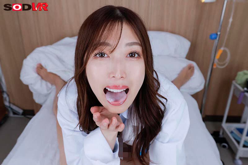 DSVR-1717 【VR】【8K】病院暮らしのボクを幼い頃から担当してくれている女医と筆おろし性交 初めての口淫、初めての挿入でドキドキ?バクバク病室セックス 今井栞菜