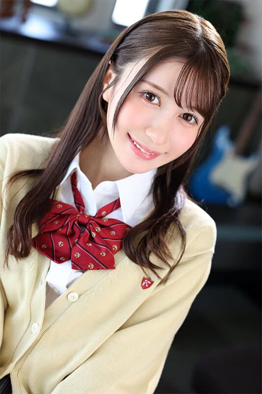 URVRSP-353 【VR】【8K VR】僕の彼女は教え子クォーター美少女 卒業するまで身体の関係を持たない約束の彼女と卒業式の後に… 水色ノア